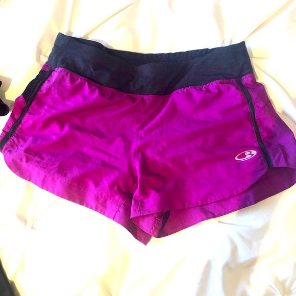 Women’s Shorts - Picture 1 of 2